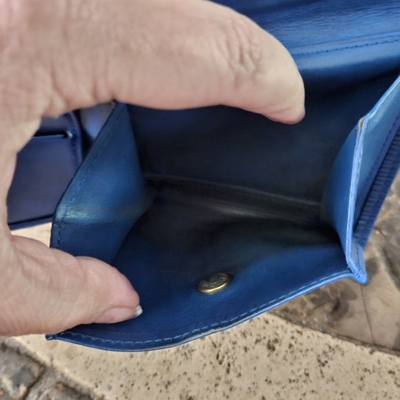 Louis Vuitton Blue Cyan Epi Leather zmens Bi Fold Wallet - Picture 5 of 11